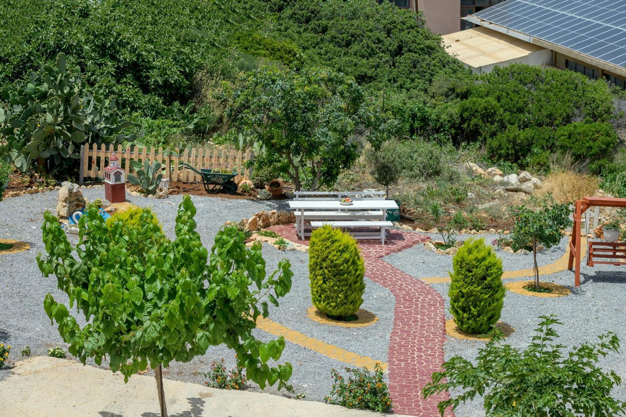 Villa Araucaria - Private Pool, Jacuzzi, Sea View レティムノ エクステリア 写真